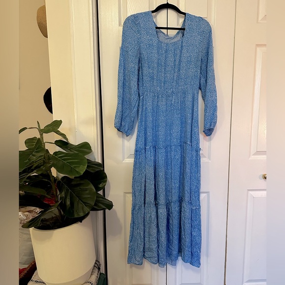 Dresses & Skirts - Blue Floral Farm House Maxi Long Sleeve Dress